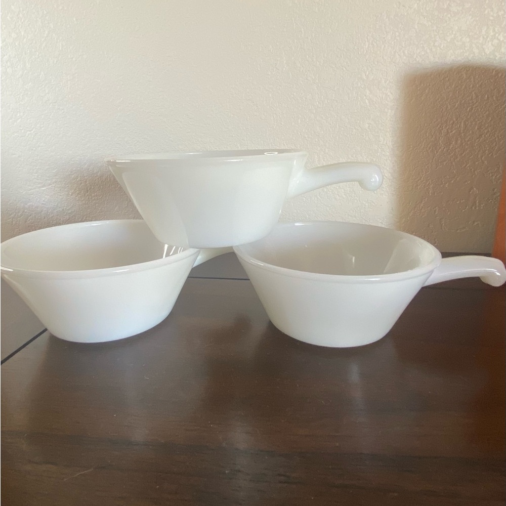 Fire King White Bakeware Set